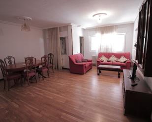 Living room of Flat for sale in Cáceres Capital  with Parquet flooring, Furnished and Oven