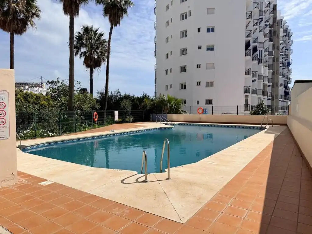 Piscina de Apartament en venda en Benalmádena amb Aire condicionat, Calefacció i Parquet