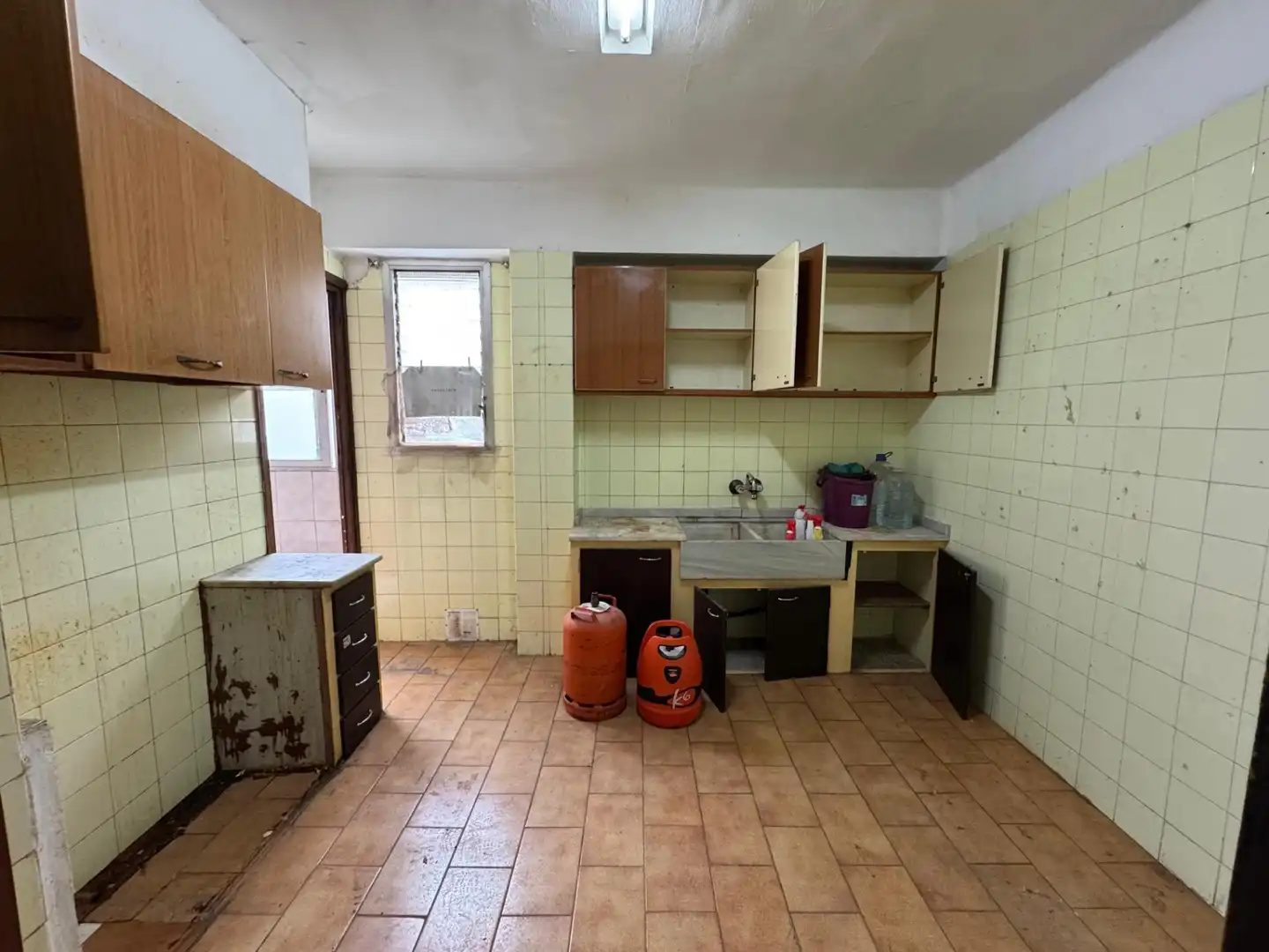 Küche von Wohnung zum Verkauf in Alfafar mit Balkon