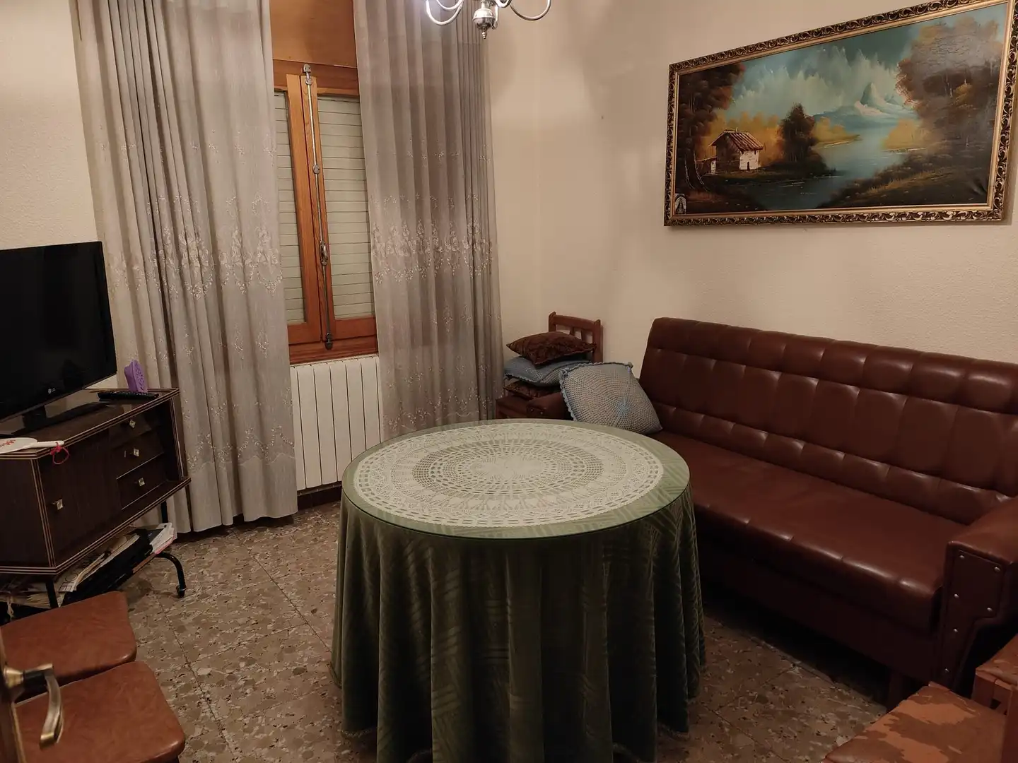 Sala de estar de Casa o chalet en venta en Corral de Almaguer con Calefacción, Parquet y Terraza