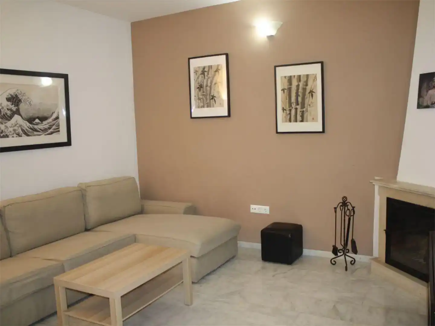 Sala d'estar de Casa adosada en venda en Aracena amb Aire condicionat, Traster i Balcó