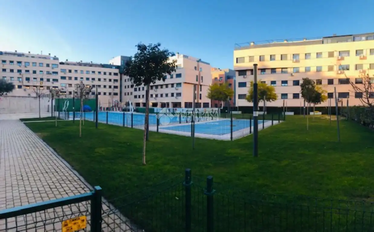 Piscina de Piso en venta en Valdemoro con Aire acondicionado, Calefacción y Piscina comunitaria