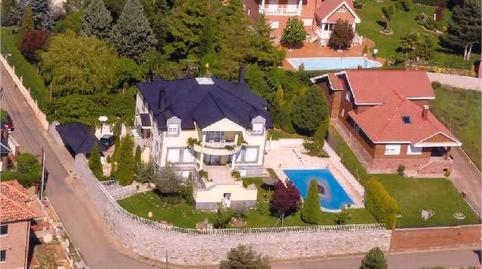 Foto 3 de Casa o xalet en venda a Calle Los Acebos, Valdefresno, León