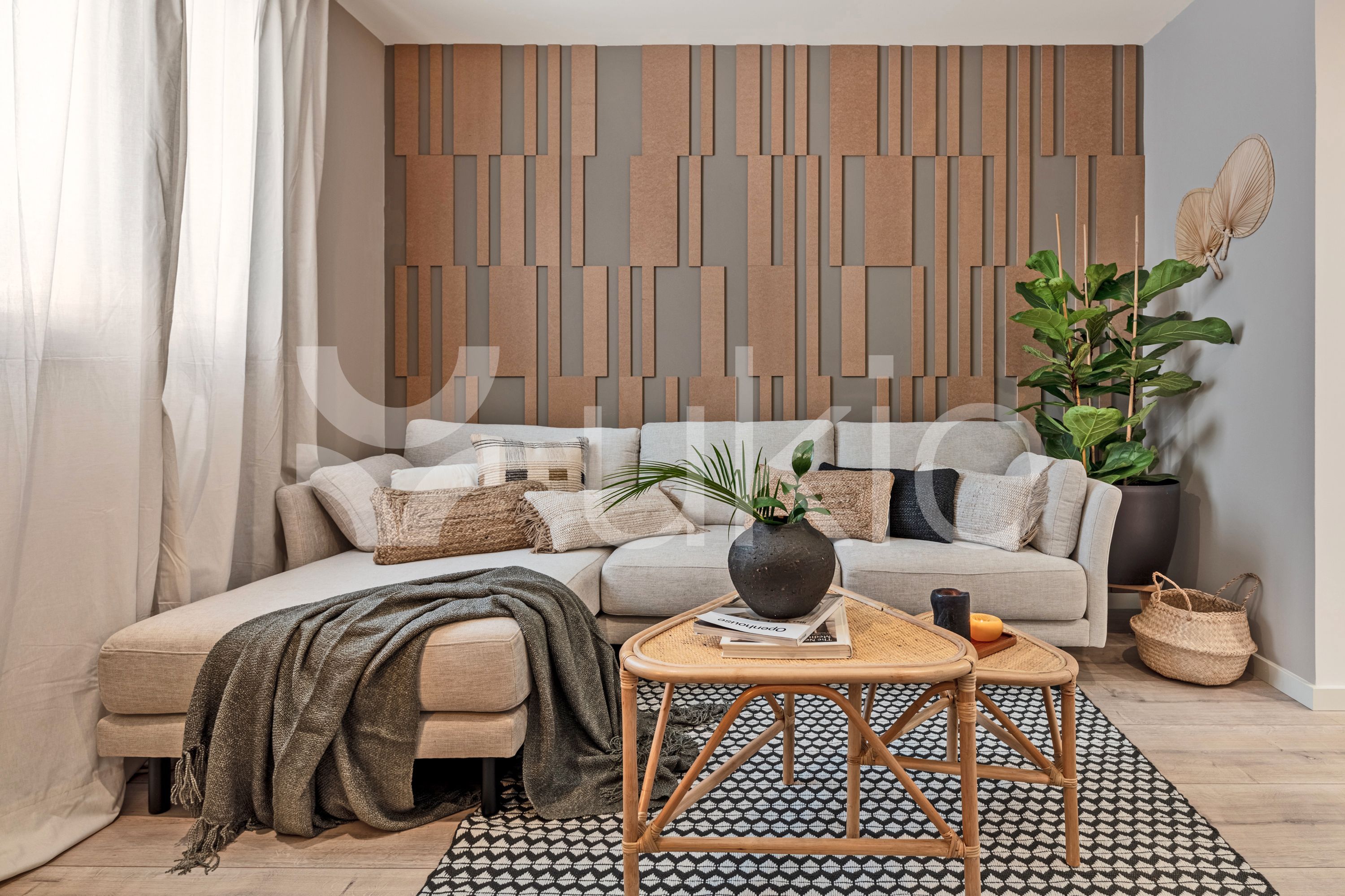 Living room of Flat for rent in  Madrid Capital  with Air Conditioner, Heating and Parquet flooring