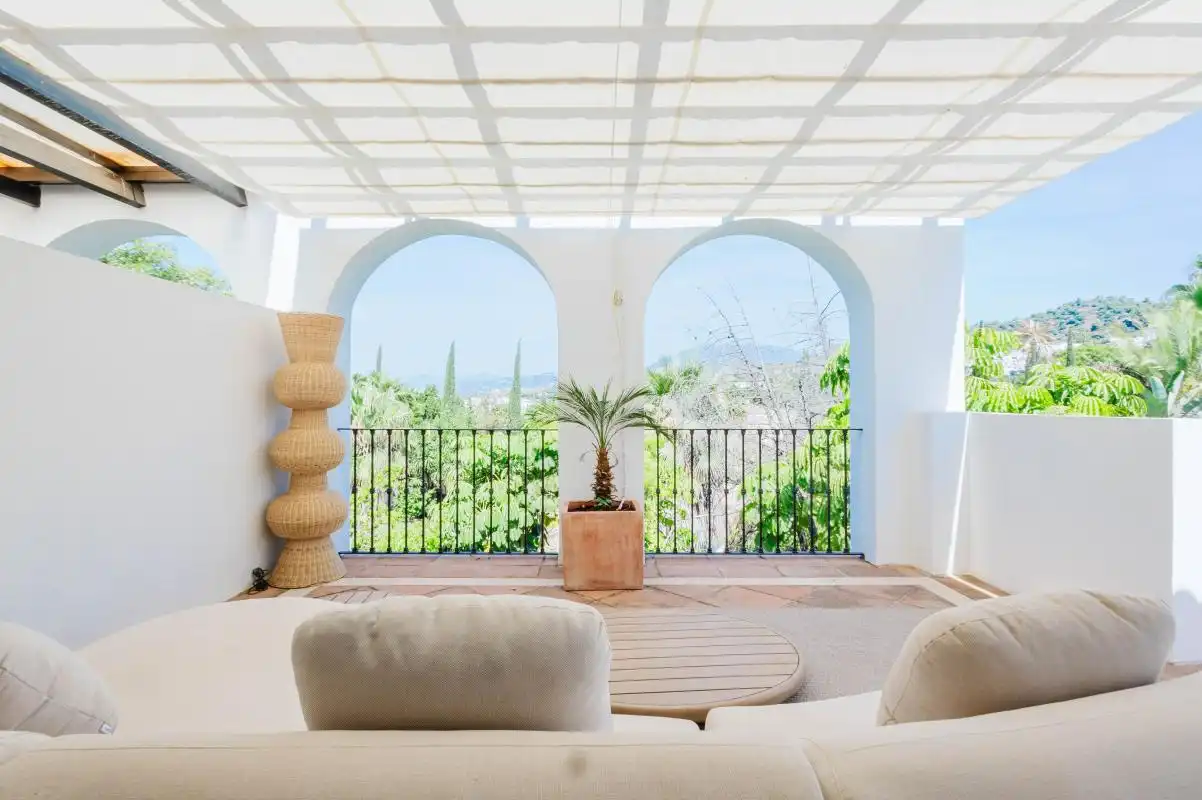 Terraza de Dúplex en venta en Marbella con Aire acondicionado, Calefacción y Jardín privado