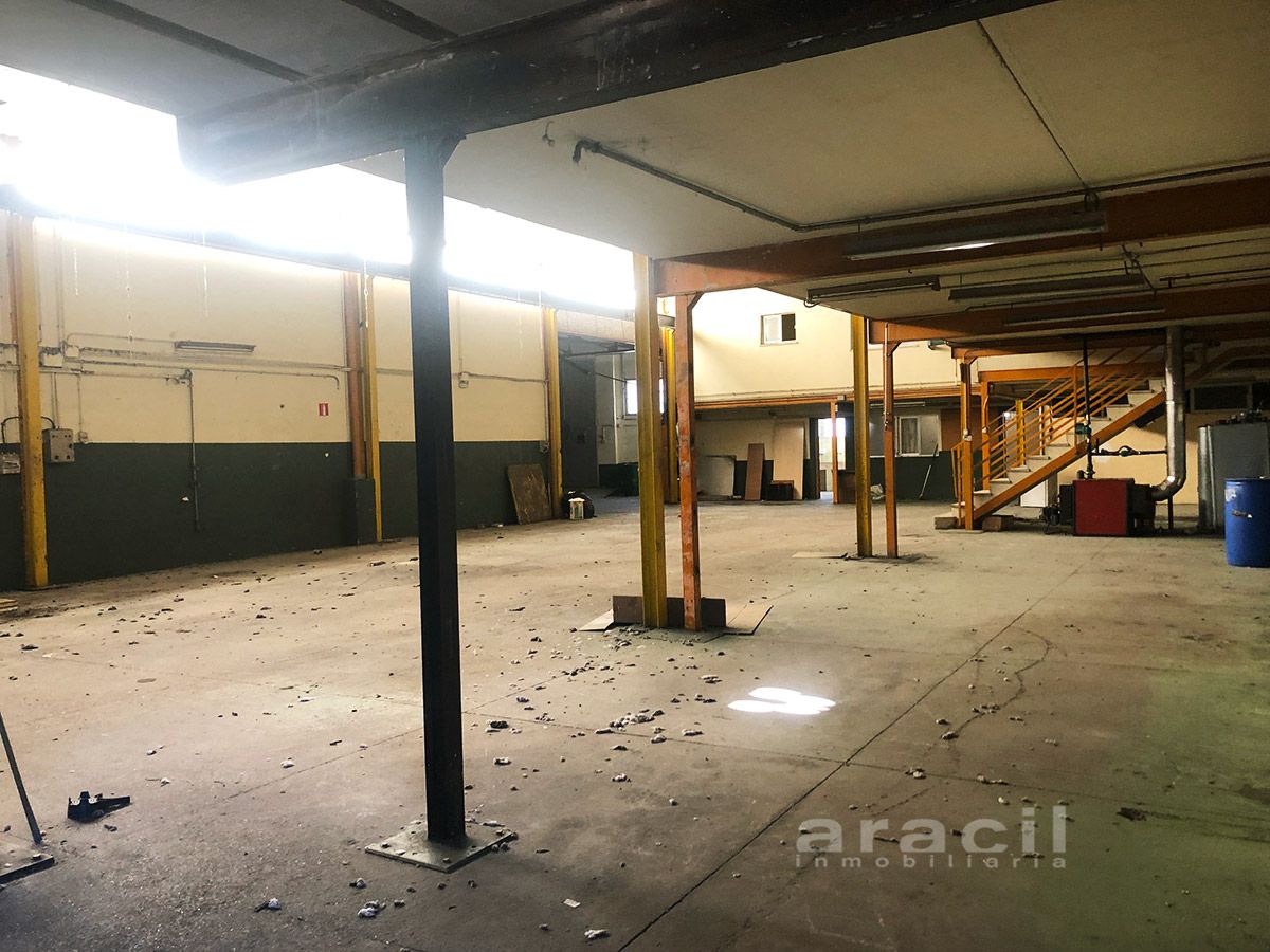 Nau industrial de lloguer en Alcoy / Alcoi