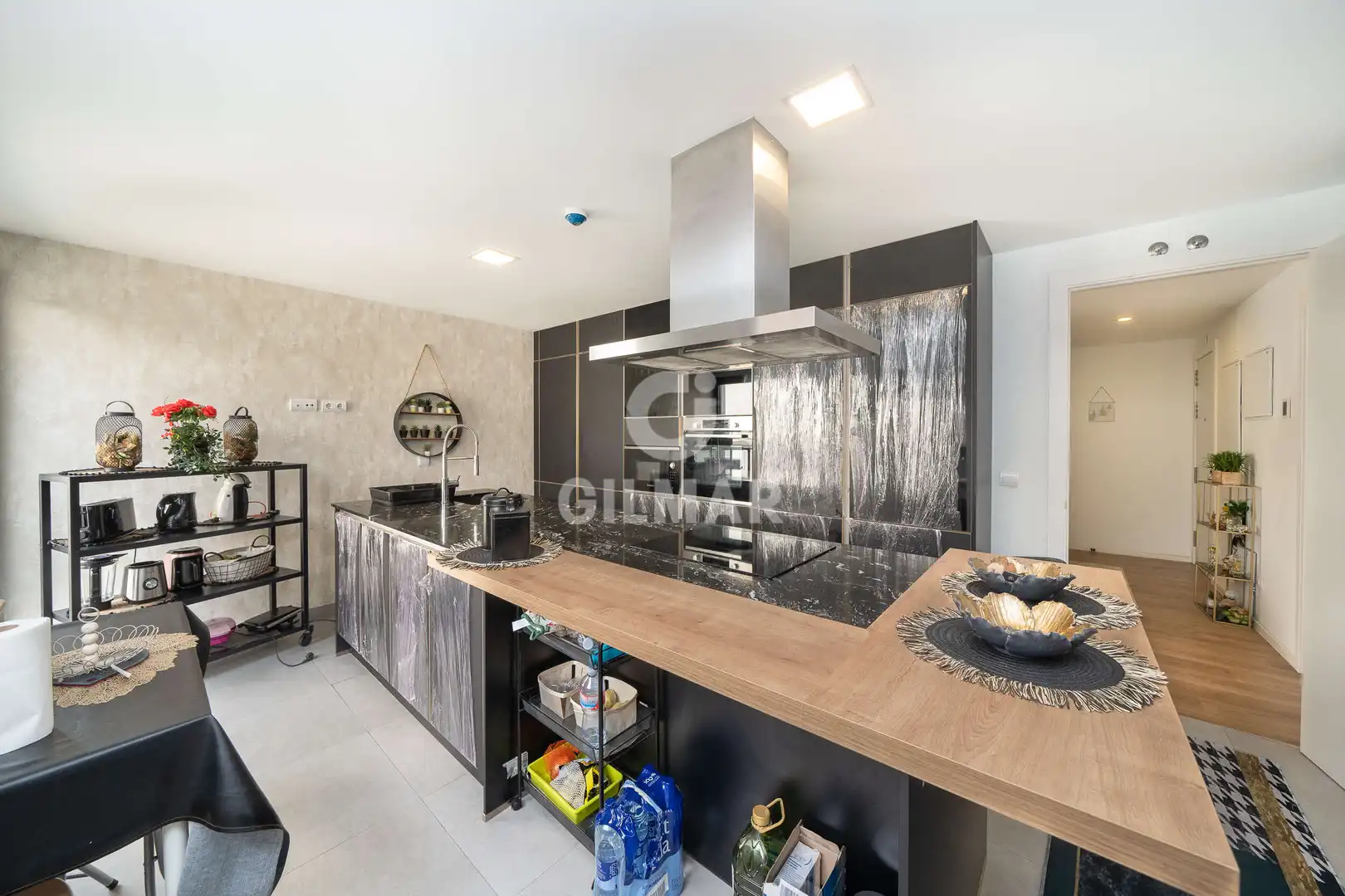 Kitchen of Flat for sale in Madrid  with Heating, Private garden and Storage room