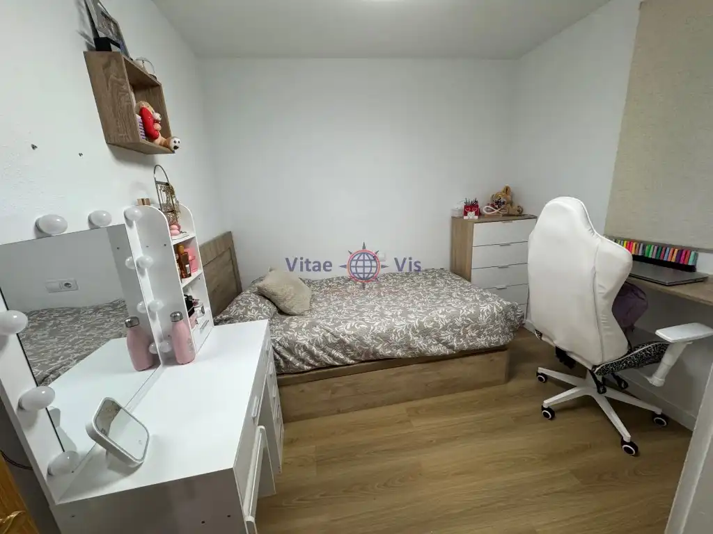 Bedroom of Flat for sale in Lorca  with Furnished, Balcony and Community pool