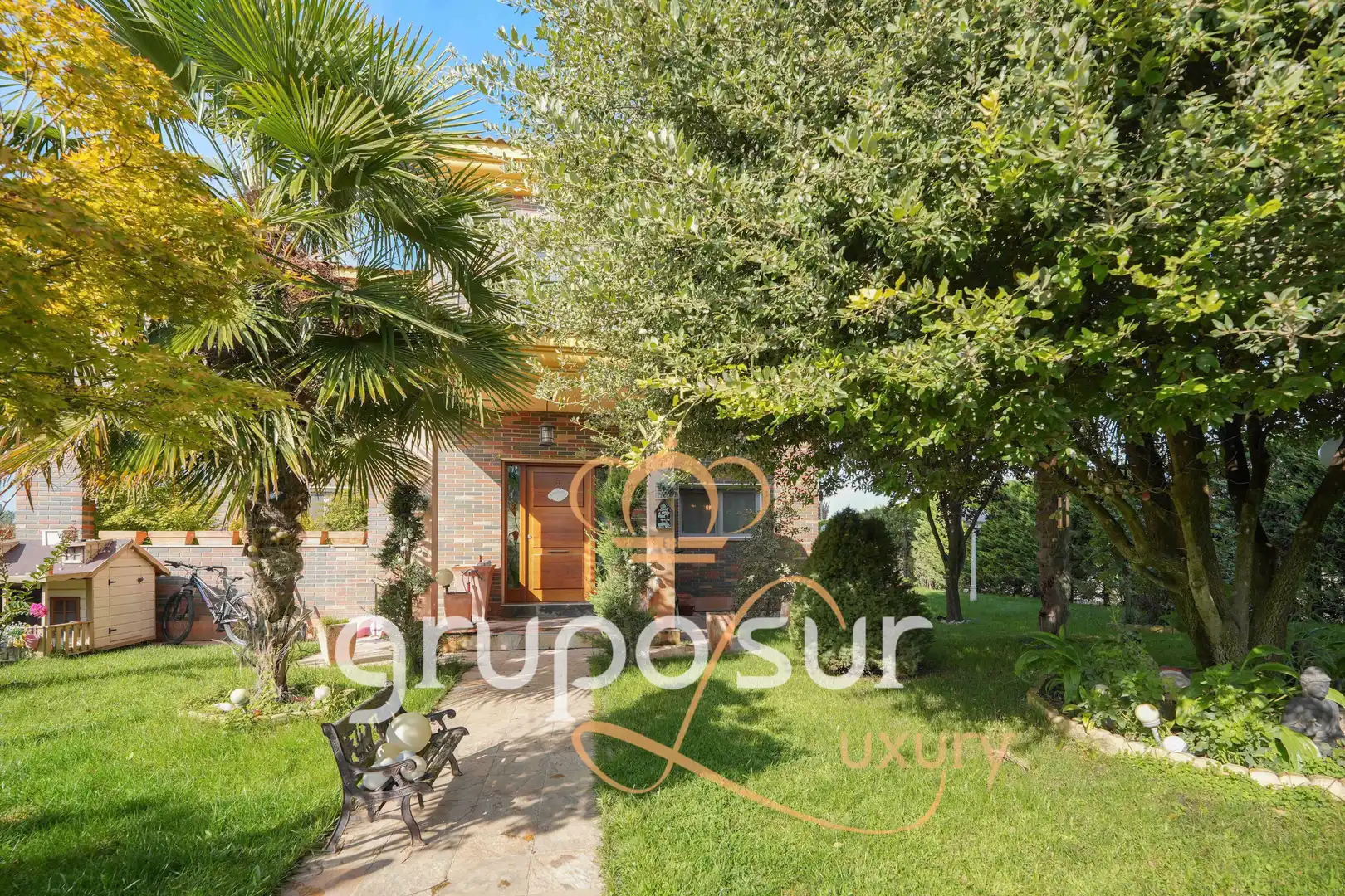 Houses for sale in Calle Finlandia, 9, Laguna de Duero