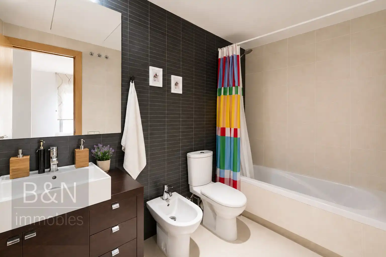 Bathroom of Flat for sale in Terrassa  with Air Conditioner, Heating and Terrace