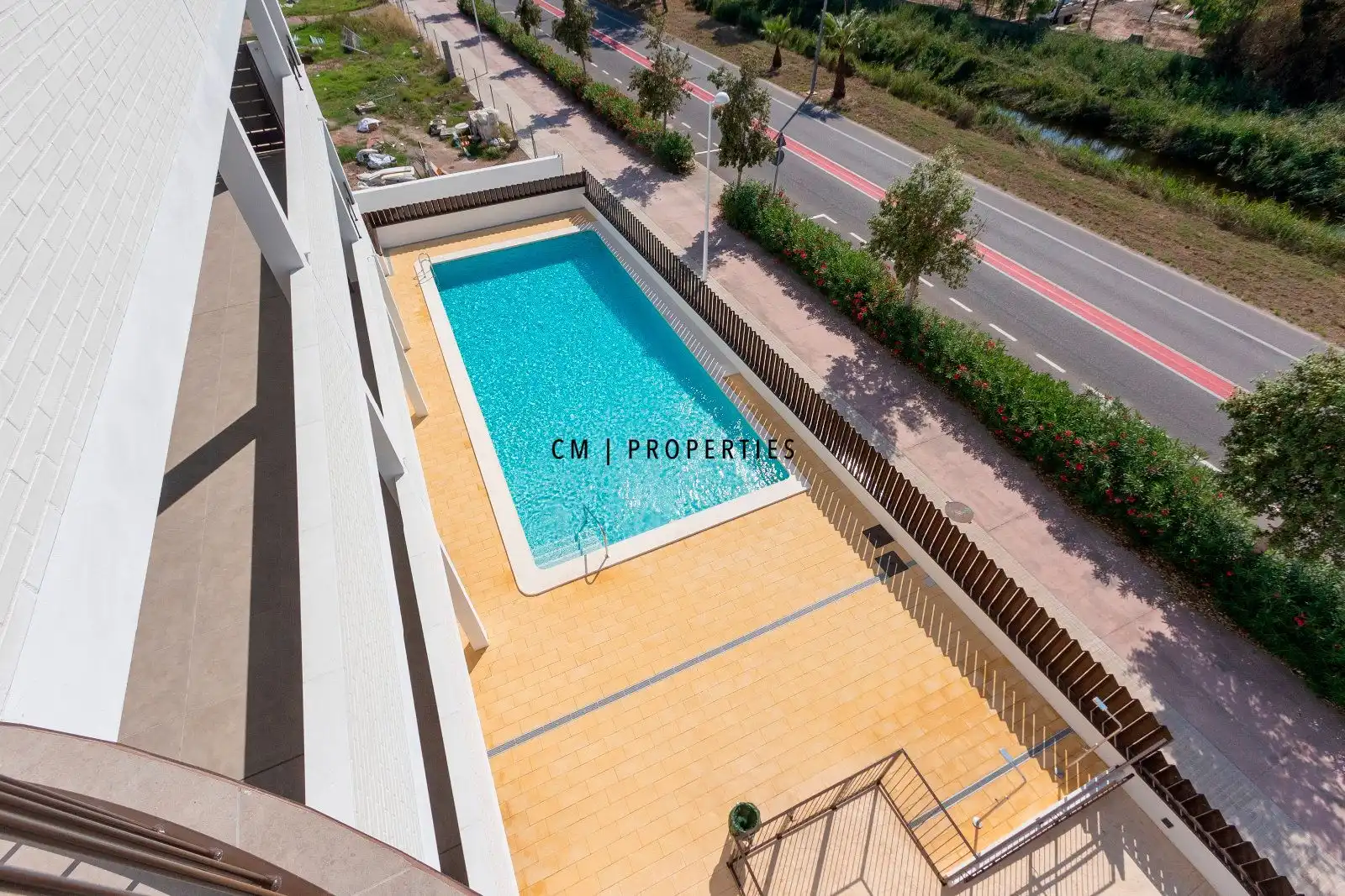 Swimming pool of Attic for rent in Sagunto / Sagunt  with Air Conditioner, Heating and Parquet flooring
