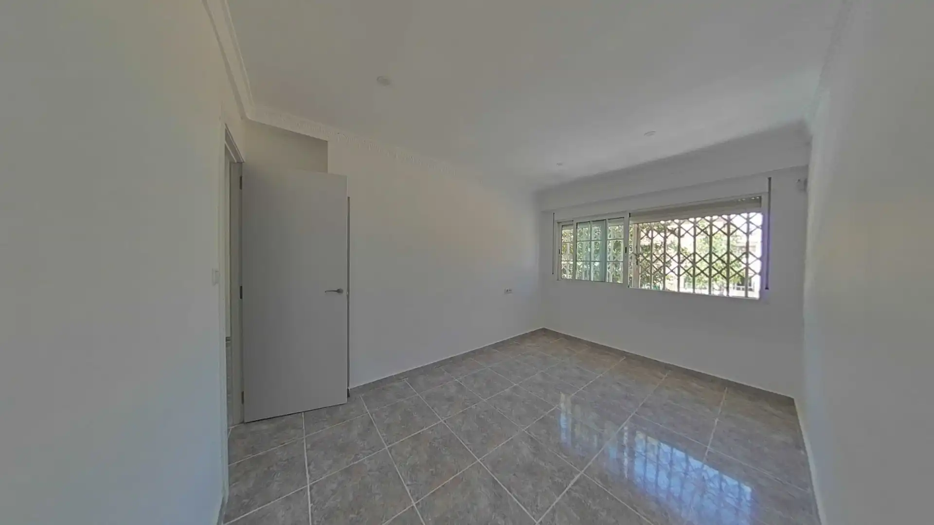 Bedroom of Flat for sale in Valencia