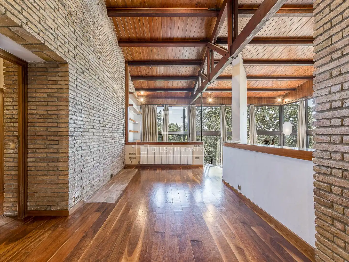 Sala de estar de Casa o chalet en venta en Barcelona con Aire acondicionado, Calefacción y Jardín privado