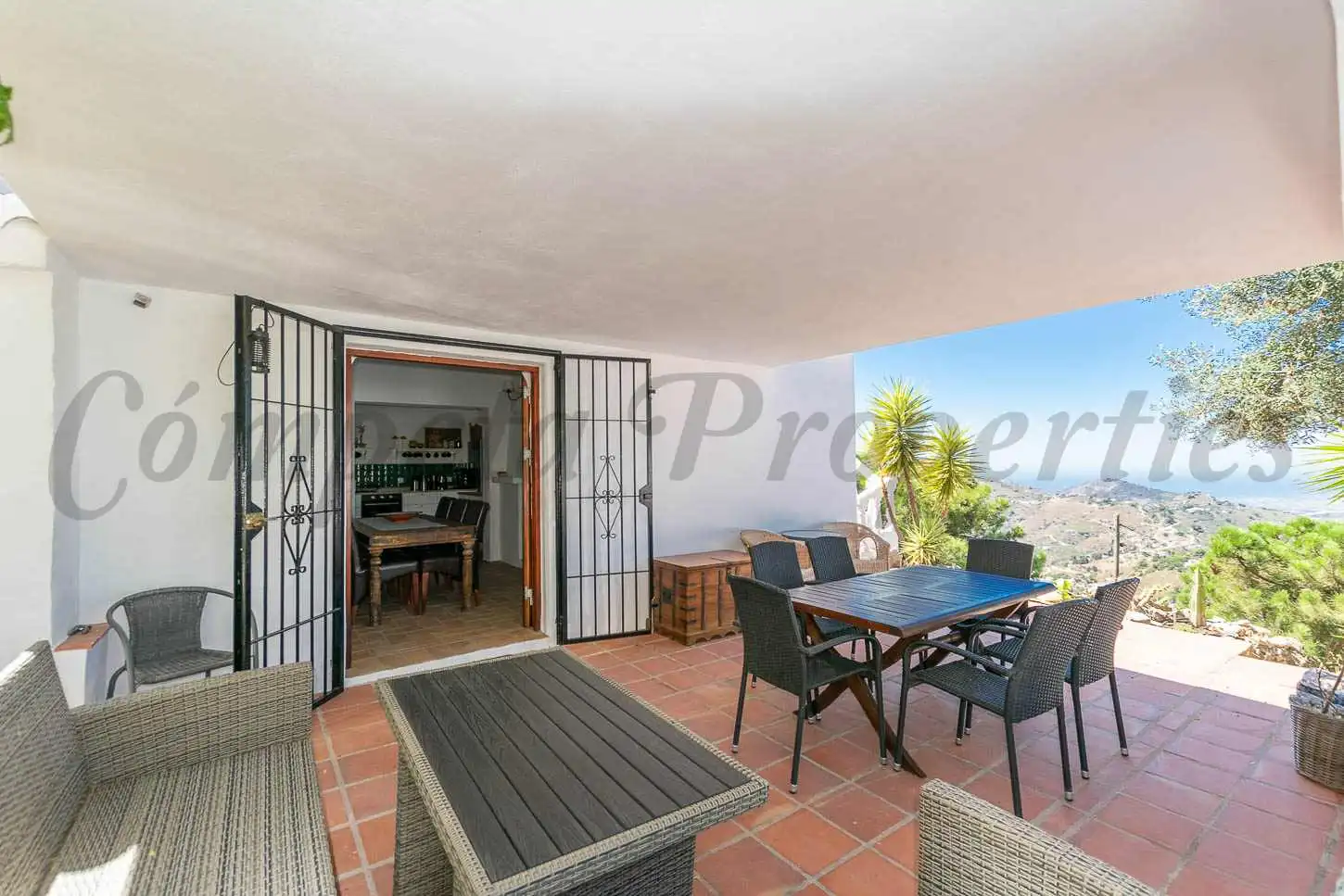 Terrassa de Finca rústica en venda en Cómpeta amb Aire condicionat, Terrassa i Piscina