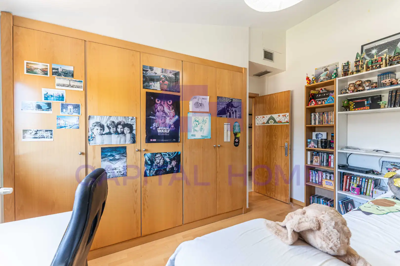 Habitación de Casa adosada en venta en Navalcarnero con Aire acondicionado, Calefacción y Jardín privado