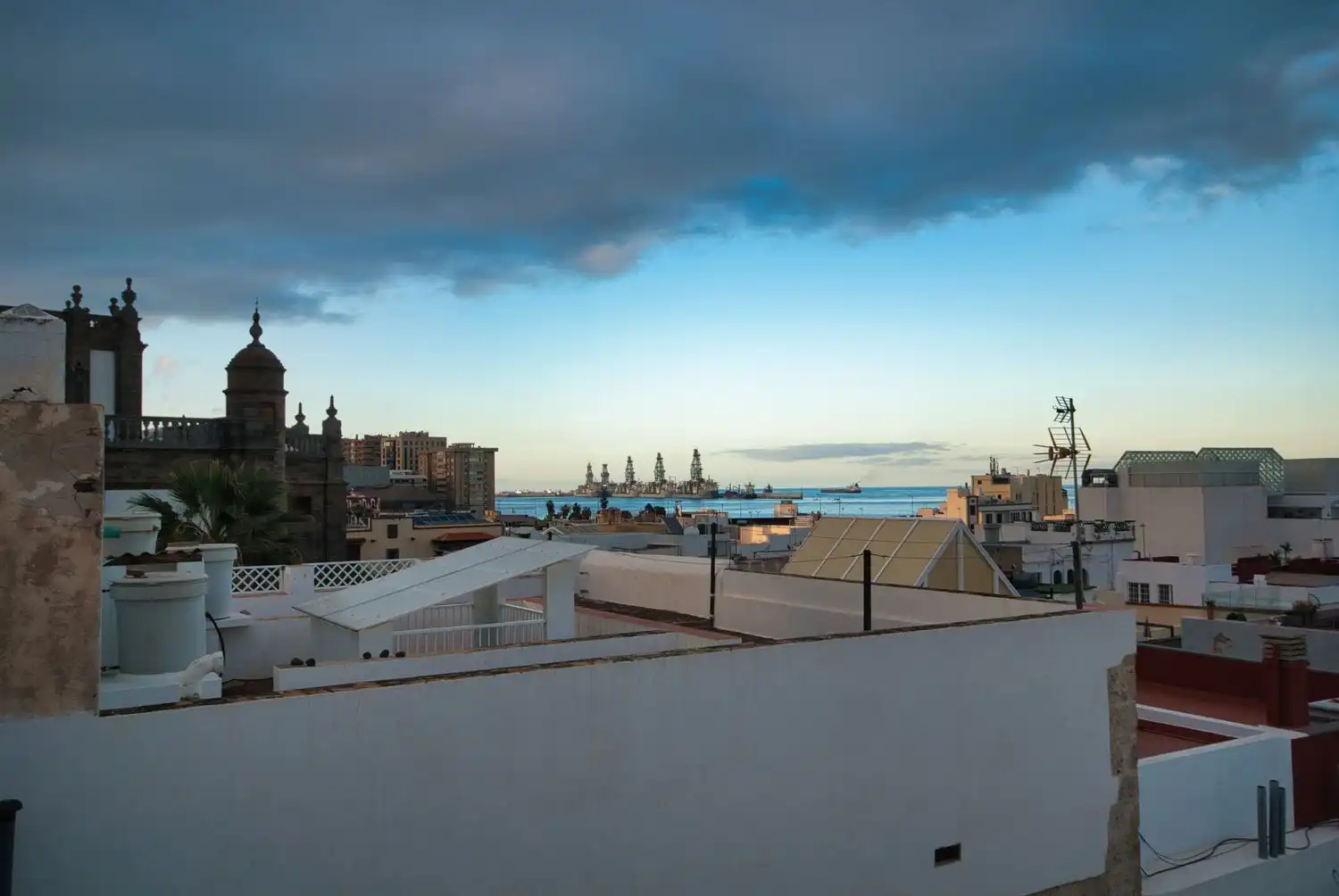 Vista exterior de Edifici en venda en Las Palmas de Gran Canaria