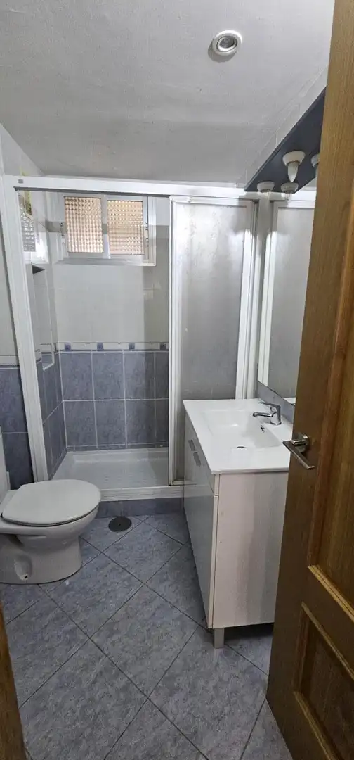 Baño de Planta baja en venta en Coslada con Aire acondicionado y Terraza