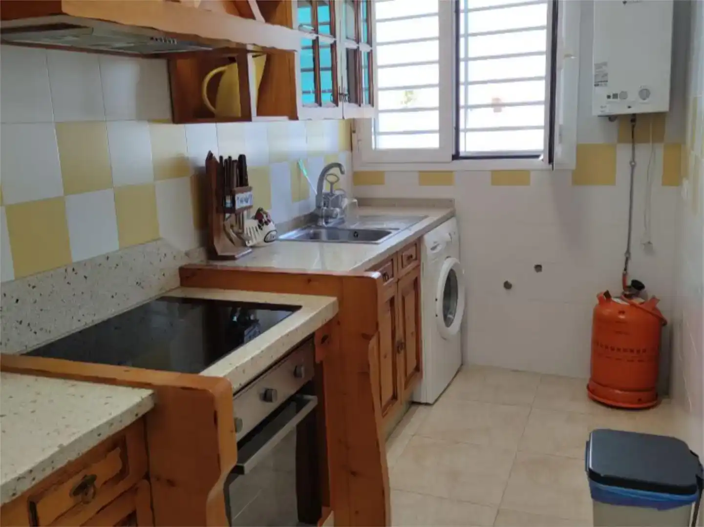 Cuina de Pis de lloguer en V Centenario - Piletas - Capuchinos