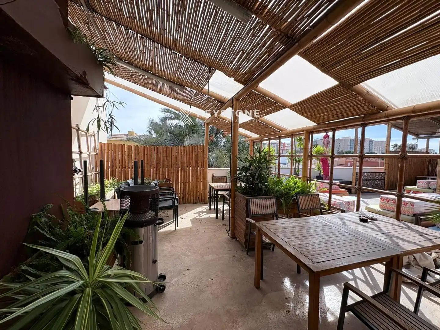 Terrace of Commercial properties for sale in Alicante / Alacant  with Air Conditioner, Terrace and Furnished