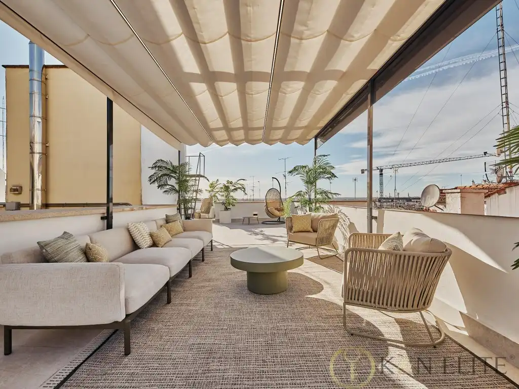 Terrace of Attic for sale in Madrid  with Air Conditioner, Terrace and Swimming Pool