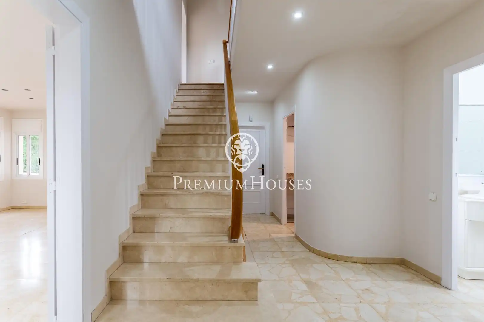 Casa o xalet en venda en Alella amb Aire condicionat, Jardí privat i Terrassa