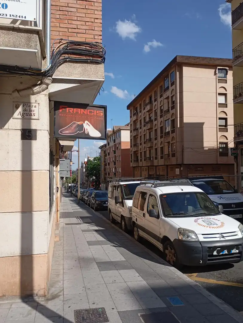 Vista exterior de Local de alquiler en Salamanca