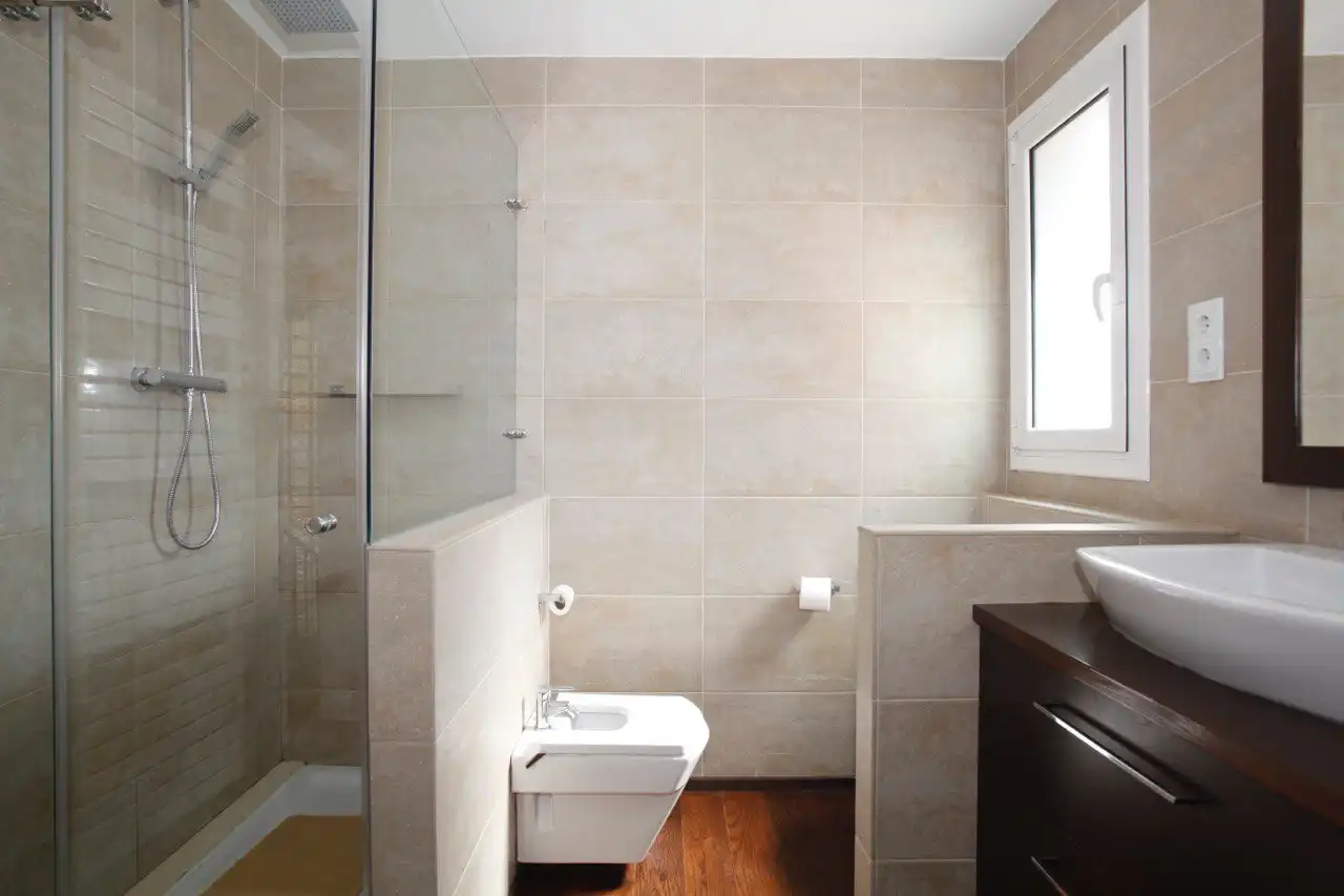 Baño de Casa o chalet en venta en Gavà con Aire acondicionado, Calefacción y Jardín privado