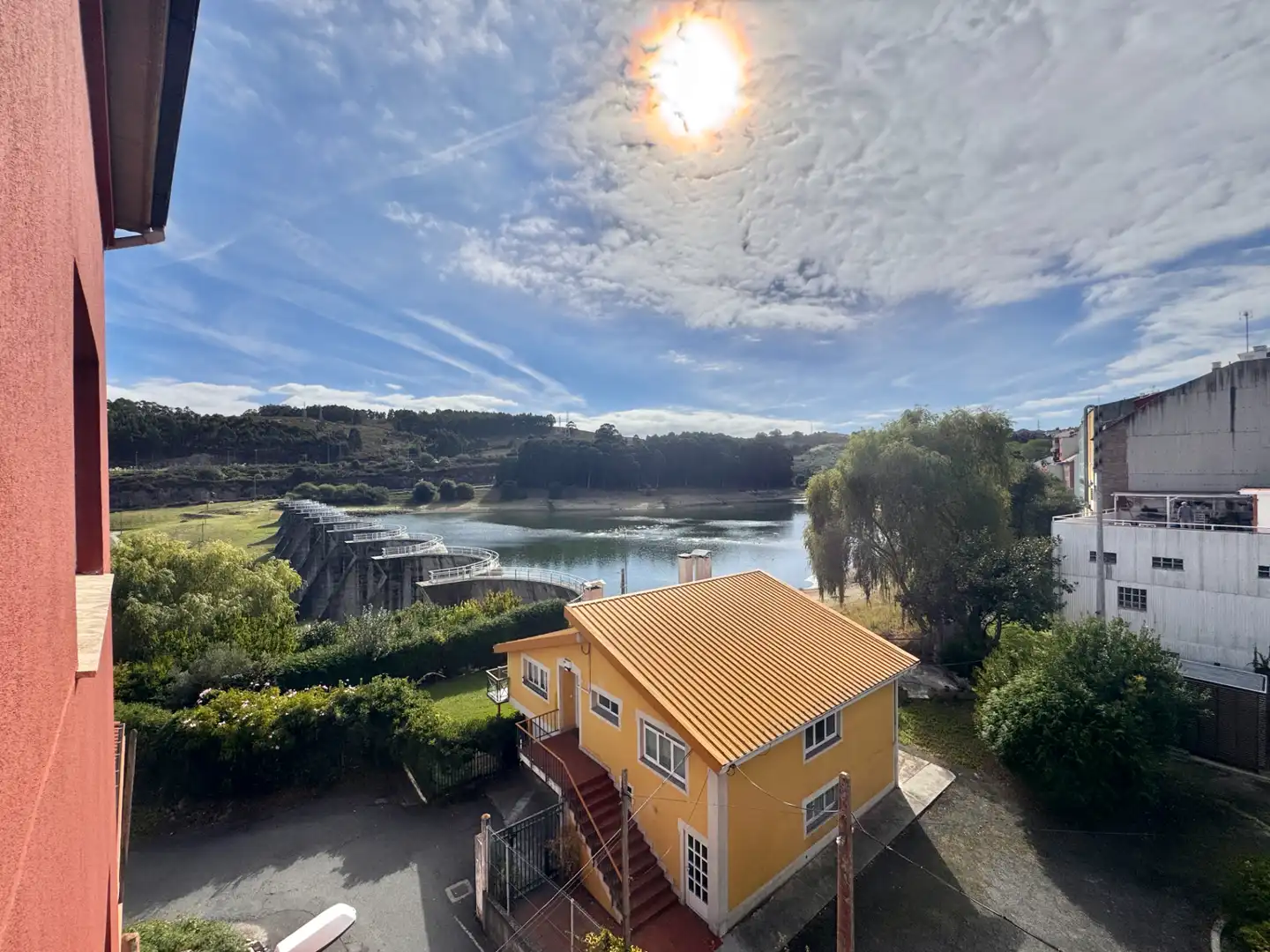 Vista exterior de Piso en venta en Pastoriza