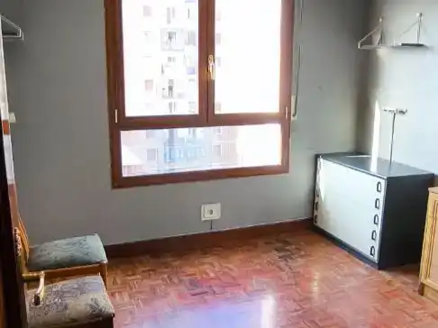 Habitación de Piso en venta en Uribarri