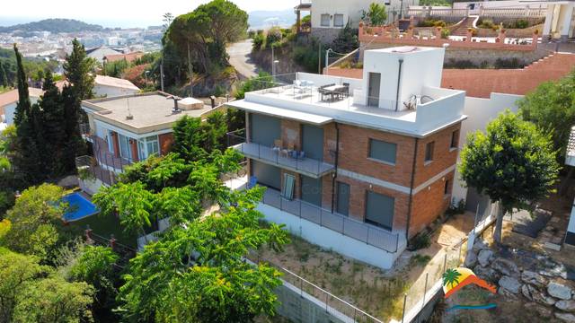 Casa-chalet en Venta en Mas Baell - Can Carbó