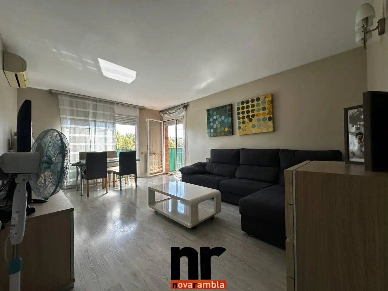 Wohnung zur Miete in Rambla Pinetons, Can Clos - Pinetons