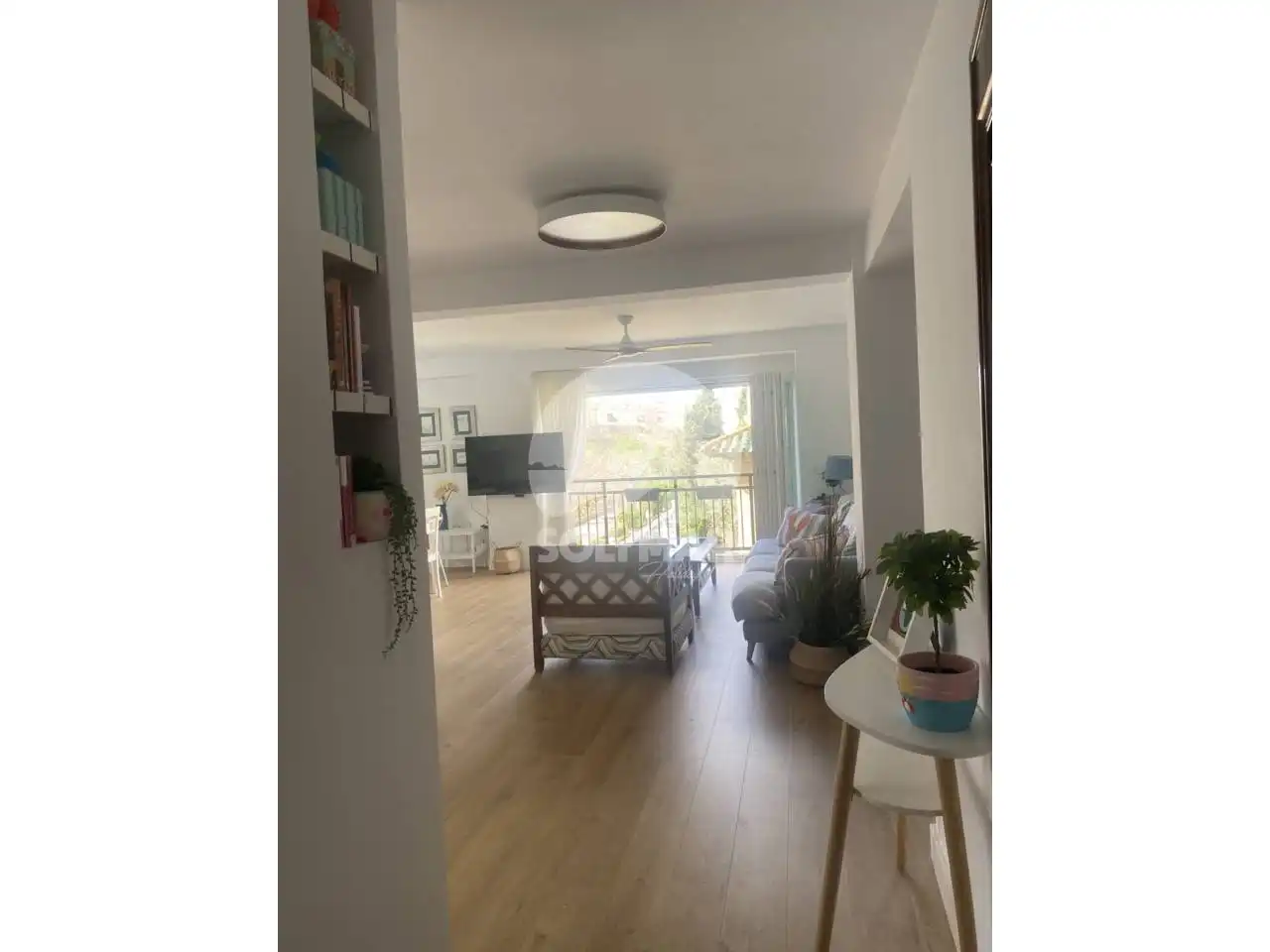 Living room of Flat for rent in Vélez-Málaga  with Air Conditioner, Furnished and Balcony