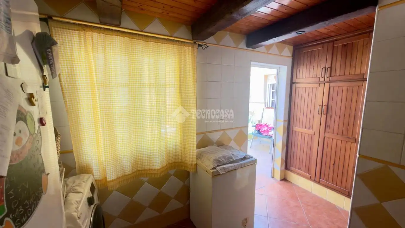 Cuina de Casa o xalet en venda en Los Barrios amb Aire condicionat, Calefacció i Terrassa