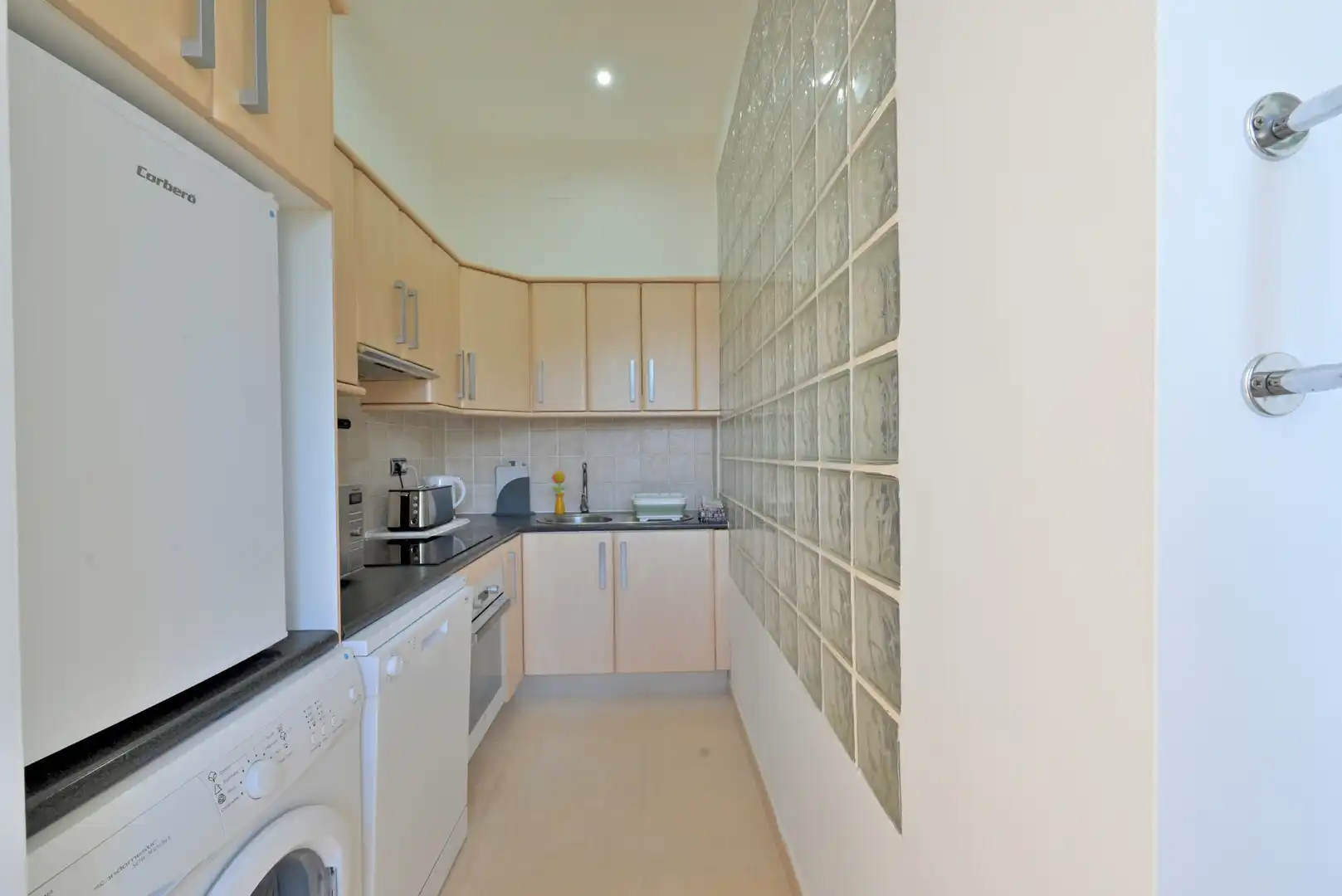 Kitchen of Ground floor for sale in Calahonda 