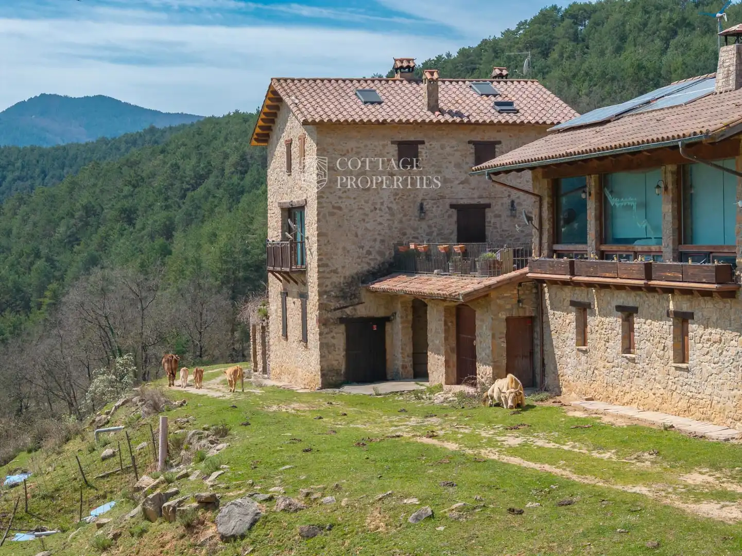 Außenansicht von Country house zum Verkauf in Ripoll