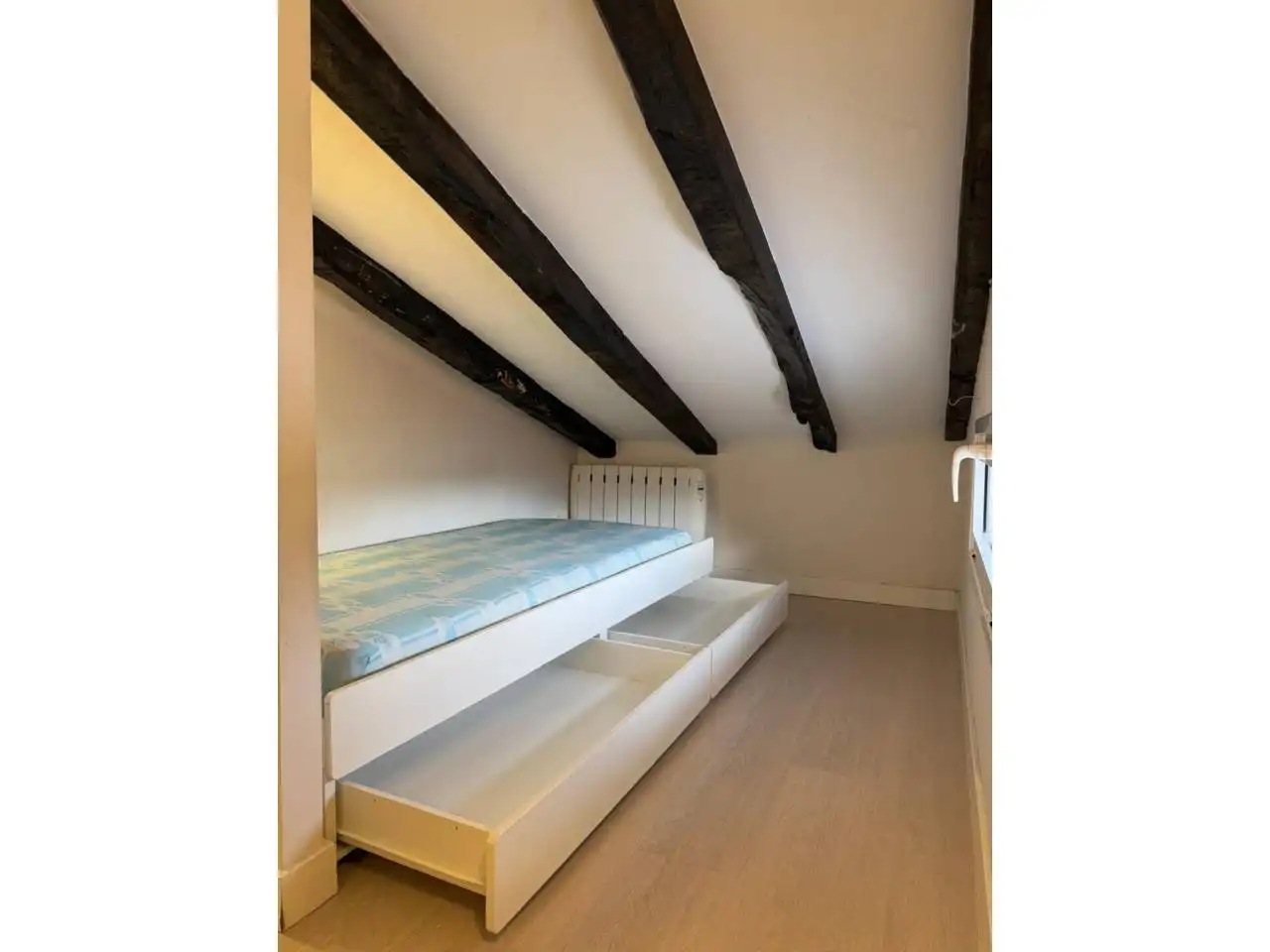 Dormitori de Pis en venda en Burgos amb Calefacció i Parquet