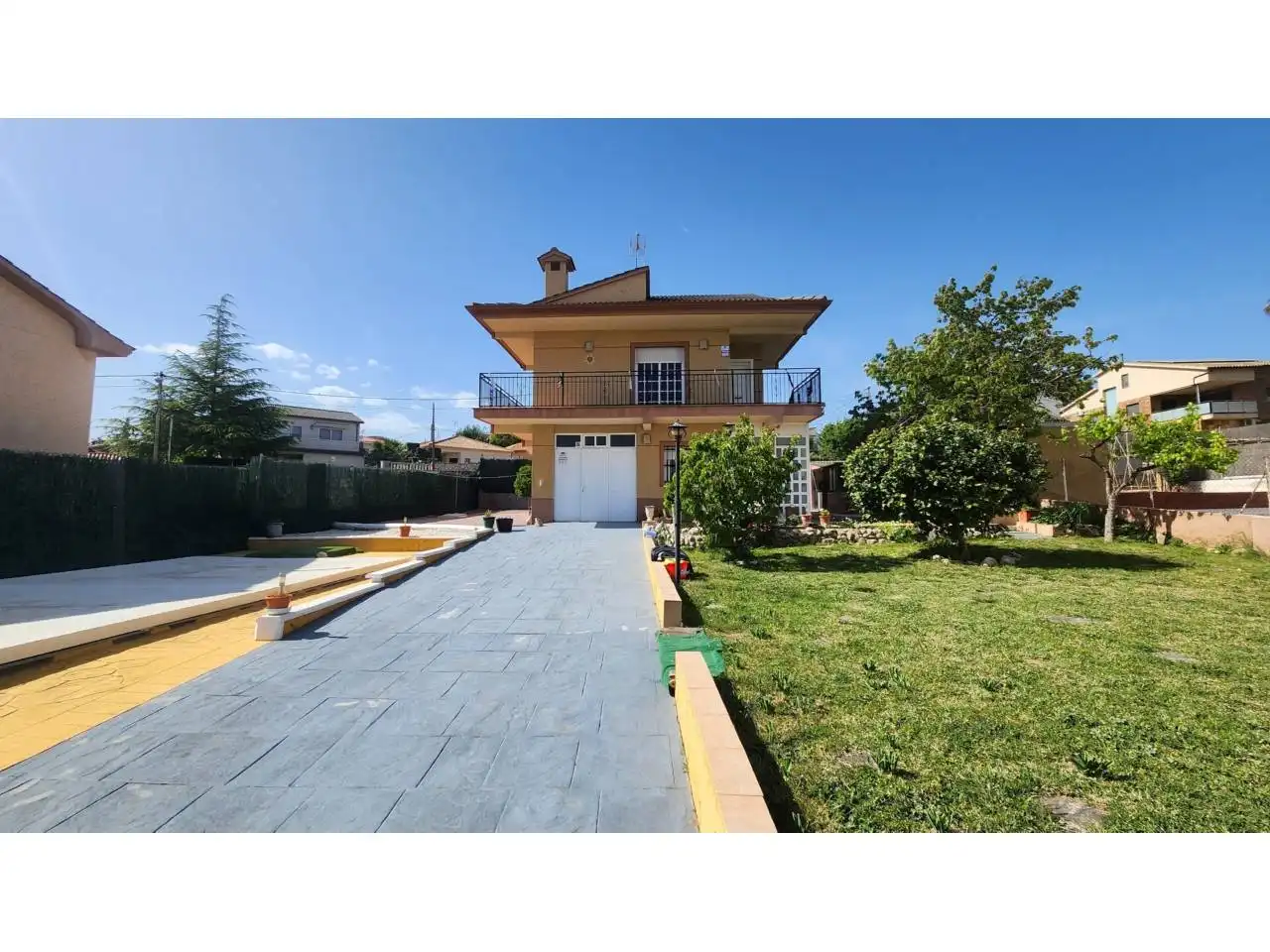 Exterior view of Houses for sale in Piera  with Heating, Private garden and Terrace