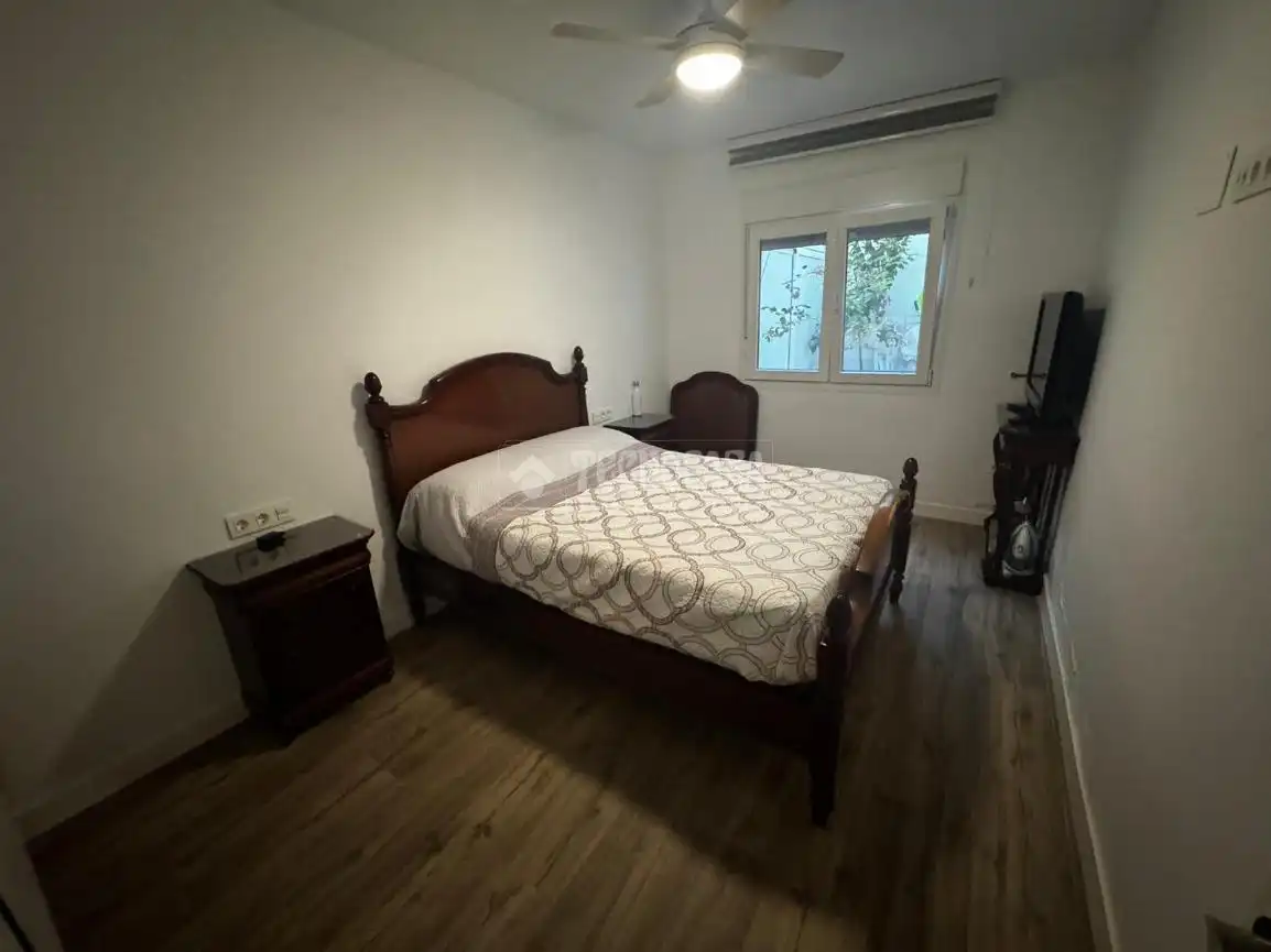 Schlafzimmer von Wohnung zum Verkauf in Cádiz mit Privatgarten und Terrasse