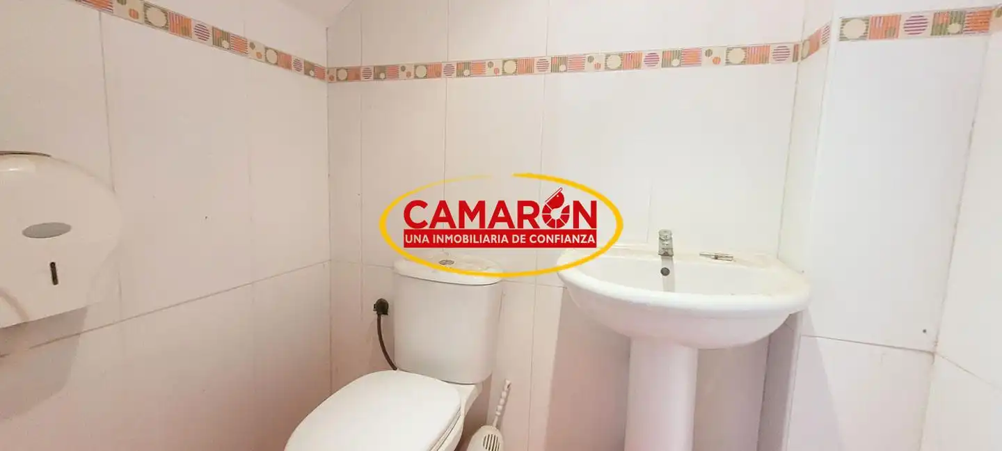 Badezimmer von Geschaftsraum zum Verkauf in La Puebla del Río