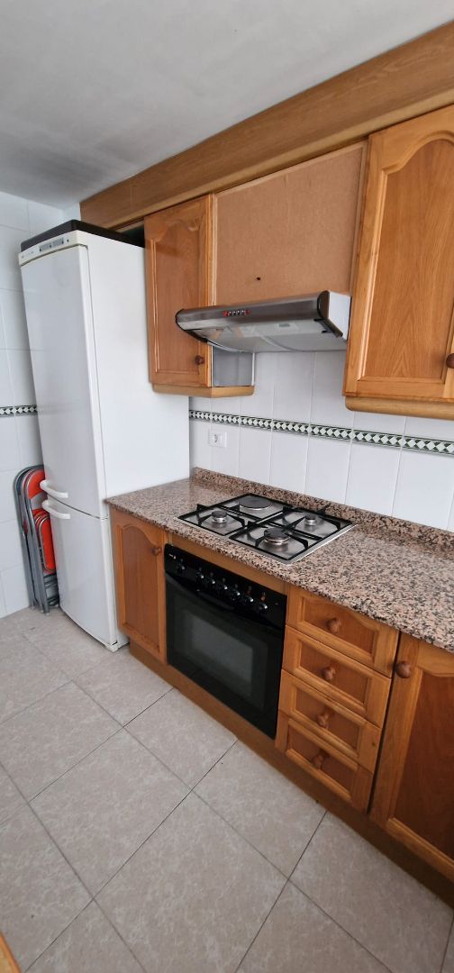 Cuina de Estudi de lloguer en Castellón de la Plana / Castelló de la Plana amb Moblat, Forn i Rentadora