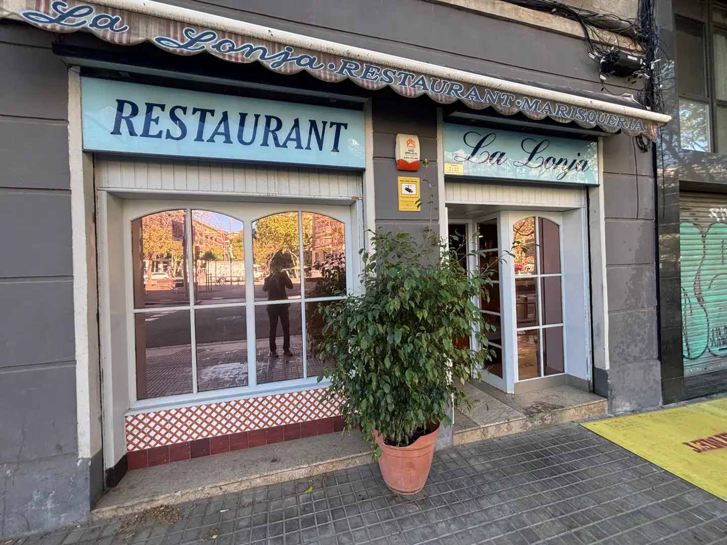 Locale commerciale in cessione a Carrer d'Entença 189, imagen 3