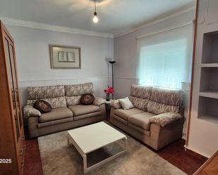Sala d'estar de Pis de lloguer en Ponferrada amb Calefacció