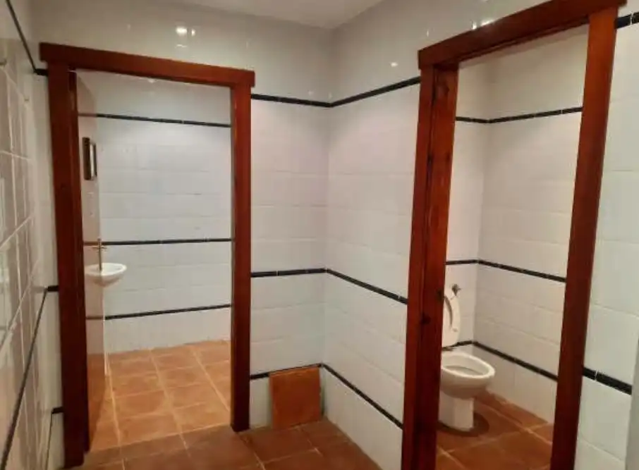 Bathroom of Commercial properties for sale in O Porriño  