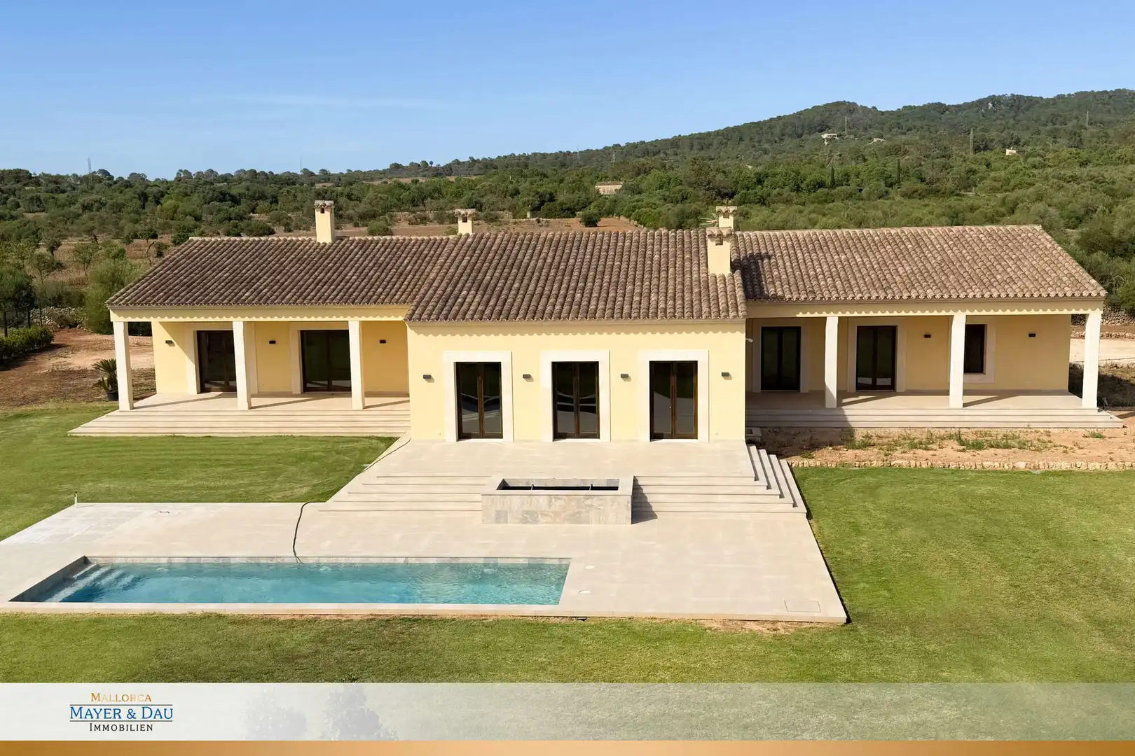 Vista exterior de Casa o xalet en venda en Llucmajor amb Aire condicionat, Terrassa i Balcó