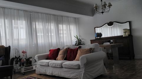 Piso amplio y luminoso en venta  Calle Irmáns Carro Lugo