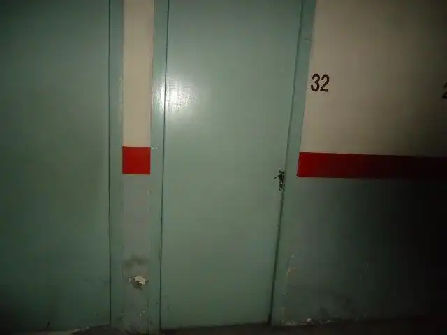 Garage zur Miete in Carrer de Roca Labrador, 6, Instituts - Universitat
