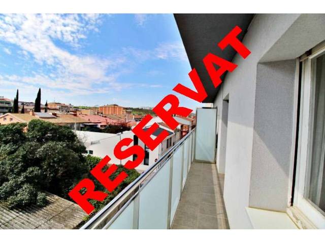Piso en Venta en La Llagosta