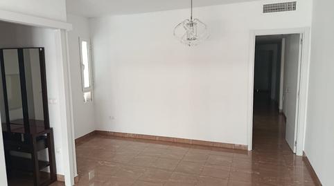 Photo 3 of Flat to rent in C. Vázquez Aroca, Ciudad Jardín - Zoco, Córdoba
