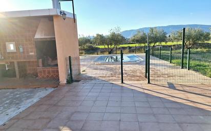 Jardí de Casa o xalet en venda en Caudete amb Aire condicionat, Terrassa i Piscina