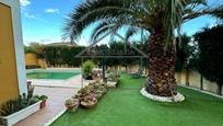 Garden of House or chalet for sale in Casarrubios del Monte  with Air Conditioner and Swimming Pool